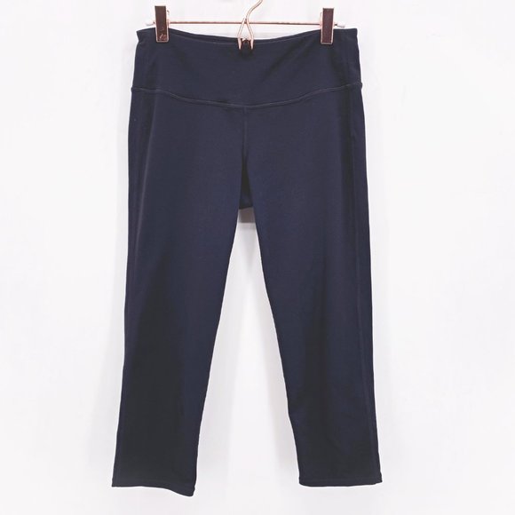 Athleta Pants - Athleta Chaturanga Crop Leggings
